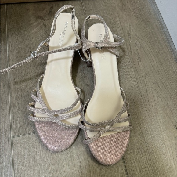 NEW! Benjamin Walk Delilah Sandal - Size 10.5 - Picture 7 of 10